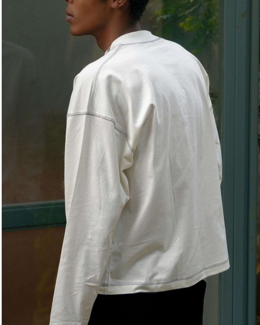 Kaos Polos Oversized Boxy Crop Long Sleeve Contrast Stitch Bold Neck | Abyad Apparel Pro - Gambar 5